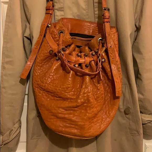 ALEXANDER WANG LEATHER BUCKET BAG - Picture 9 of 10
